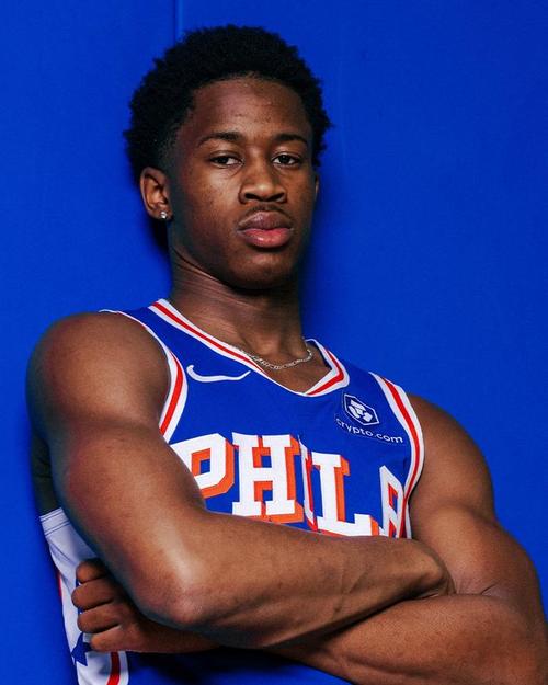 首秀34分!埃奇库姆:我曾祈祷能进入并留NBA 这超出了我的预期
