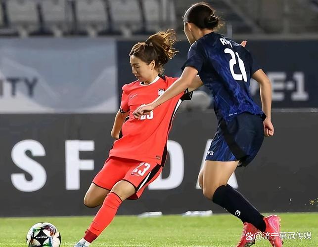 半场杀死悬念！中国女足U17 4-0领先出线在望，宋语后点破门