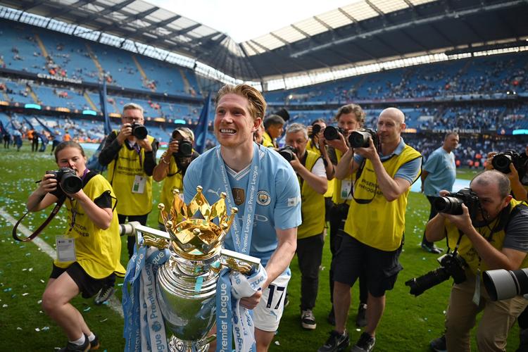 拉伤离场！德布劳内出战37分钟：1射进1球+仅触球13次 获评7.2分