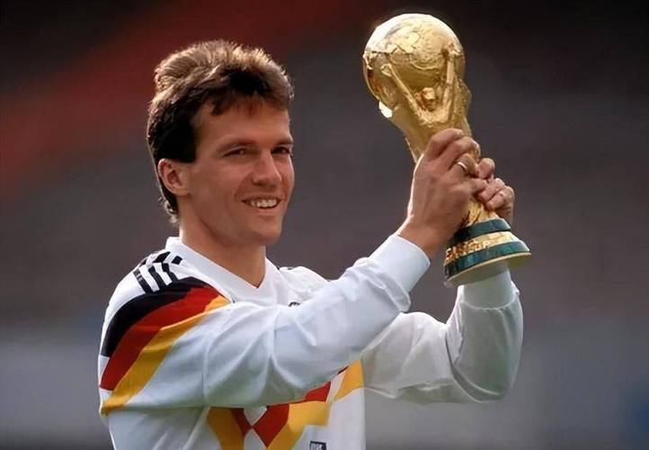 马特乌斯：多特蒙德欧冠再展雄风，预测3-1战胜黄潜